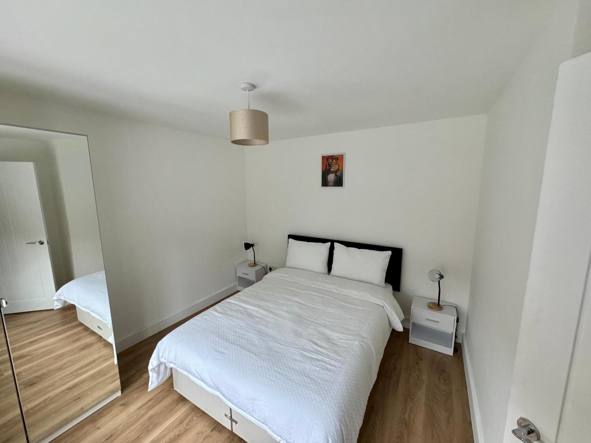 Florina S House 4 Bedrooms Villa Rugeley Buitenkant foto